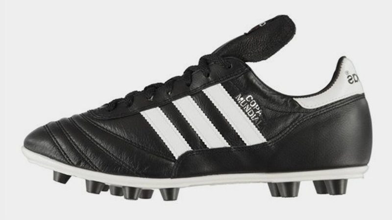 multifunctioneel aankomen Auckland The Best Football Boots for Wide Feet 2023 - On The Line