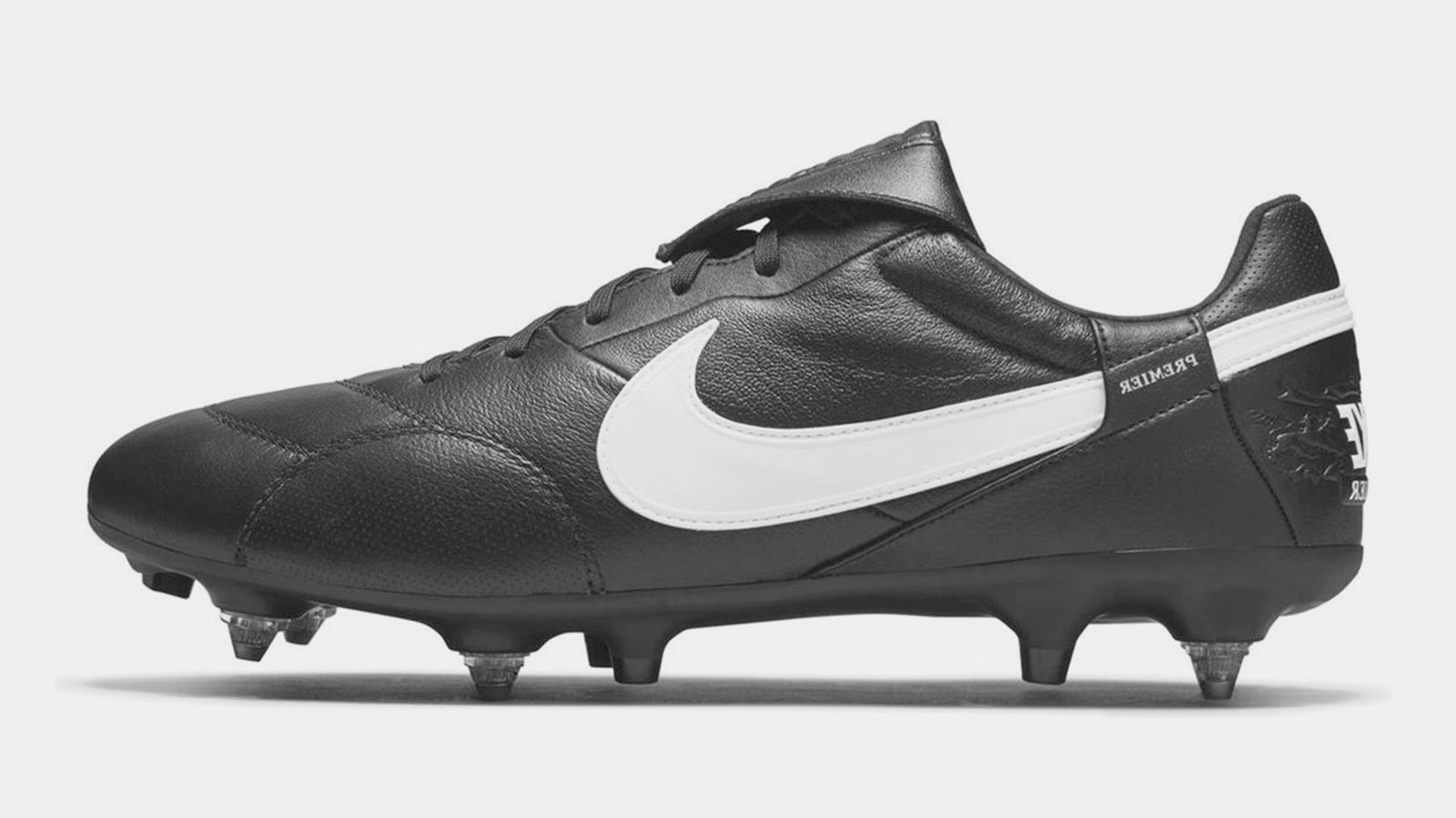 nike hard ground football boots