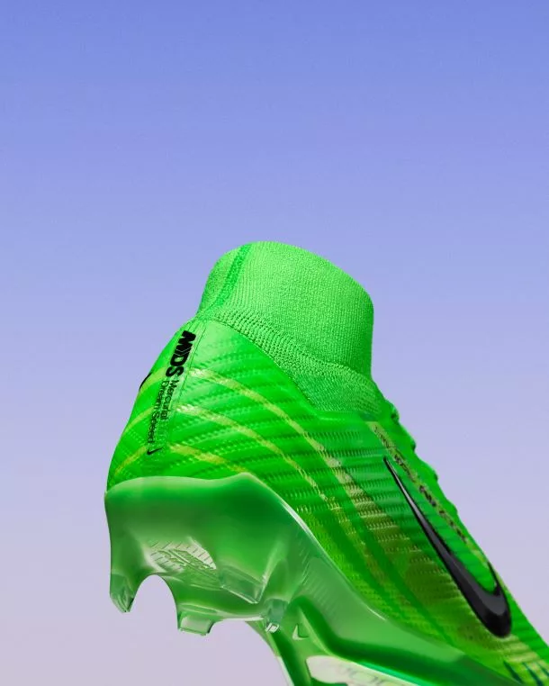 Heel of the Nike Mercurial MDS008 Football Boots.
