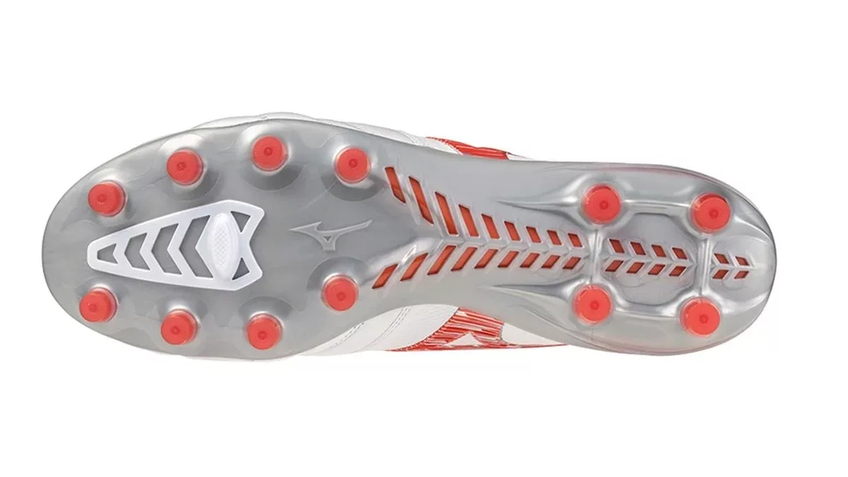 Mizuno Morelia Neo IV. Available to purchase at Lovellsoccer.co.uk